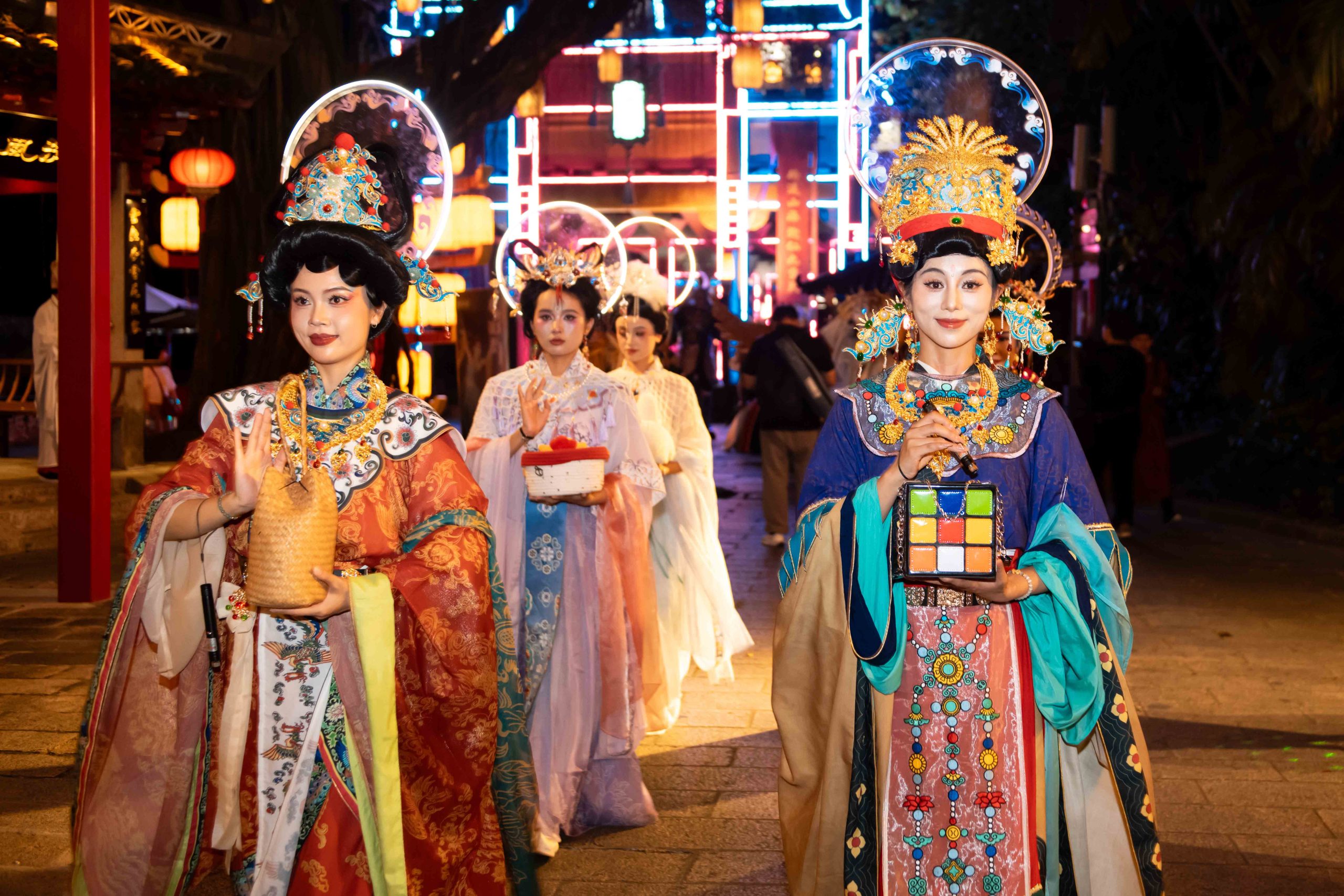锦绣中华动漫嘉年华国风碰撞二次元,激活文旅新活力插图5 锦绣中华动漫嘉年华国风碰撞二次元,激活文旅新活力-翼萌网